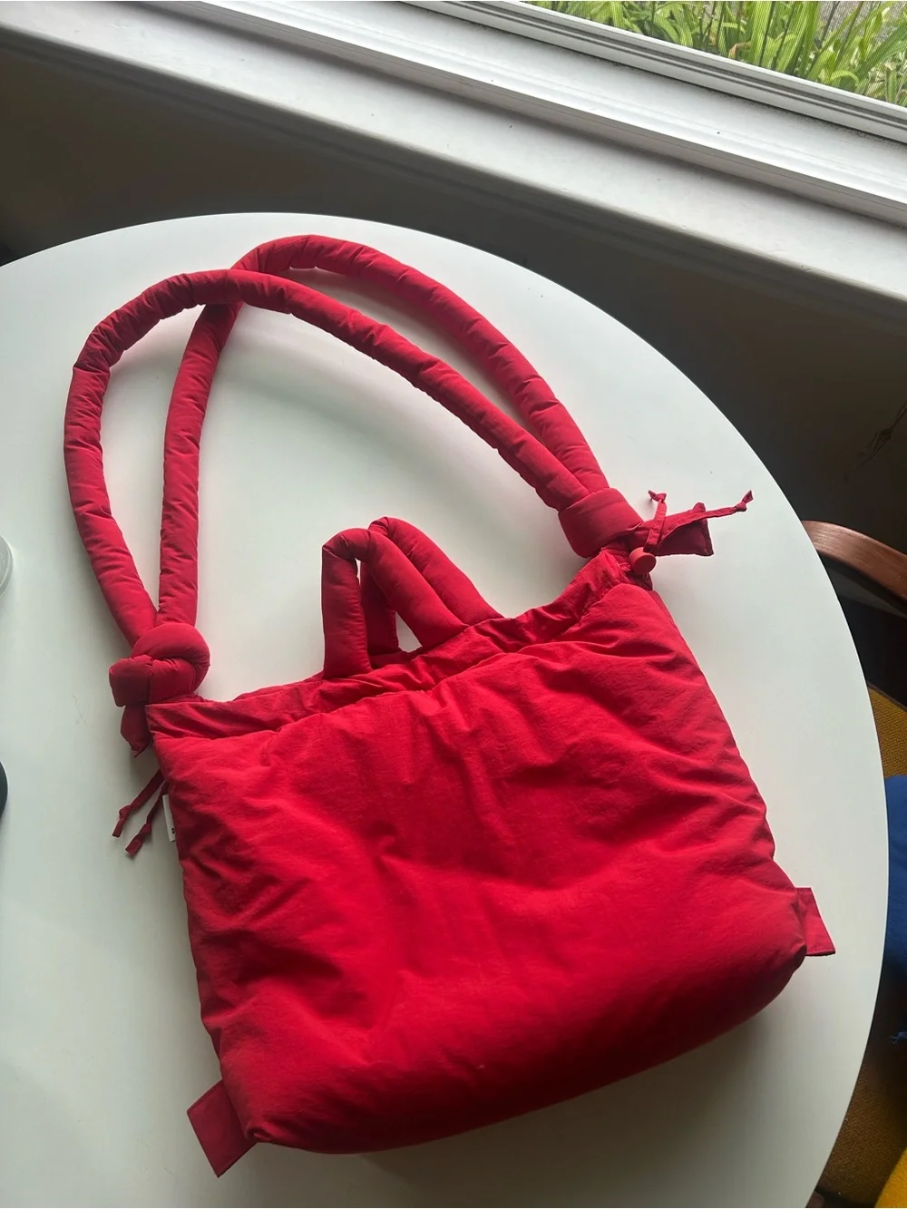 Olend ona soft bag in red